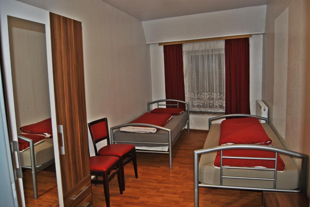 Koelnotel Hostel, Apart & Suite Room photo